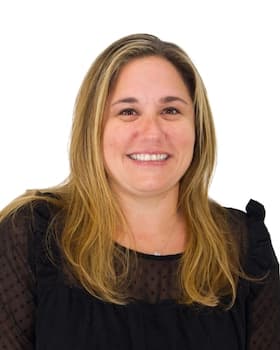 Photo of Sara Holland